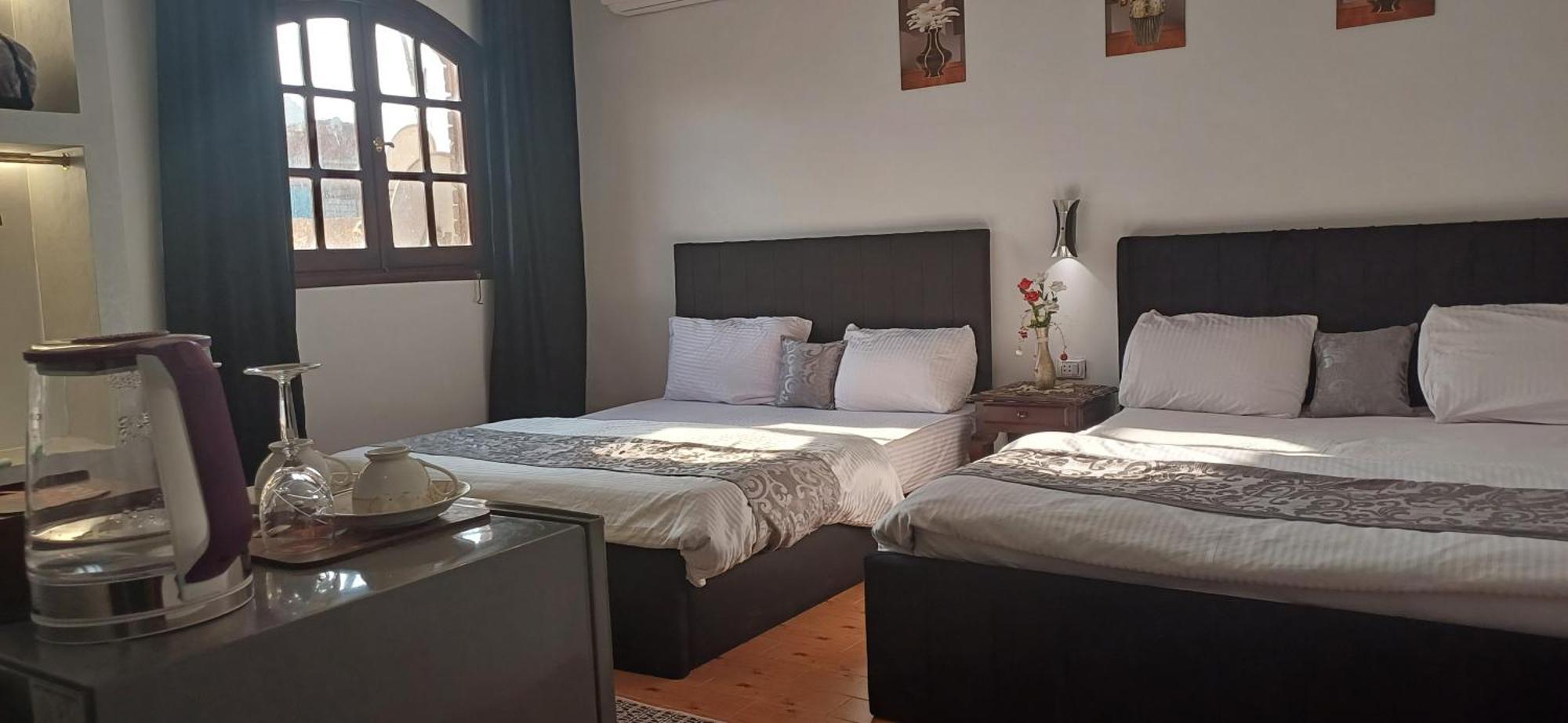 Pyramids Kingdom - Guest House Kafrat al Jabal Exterior photo